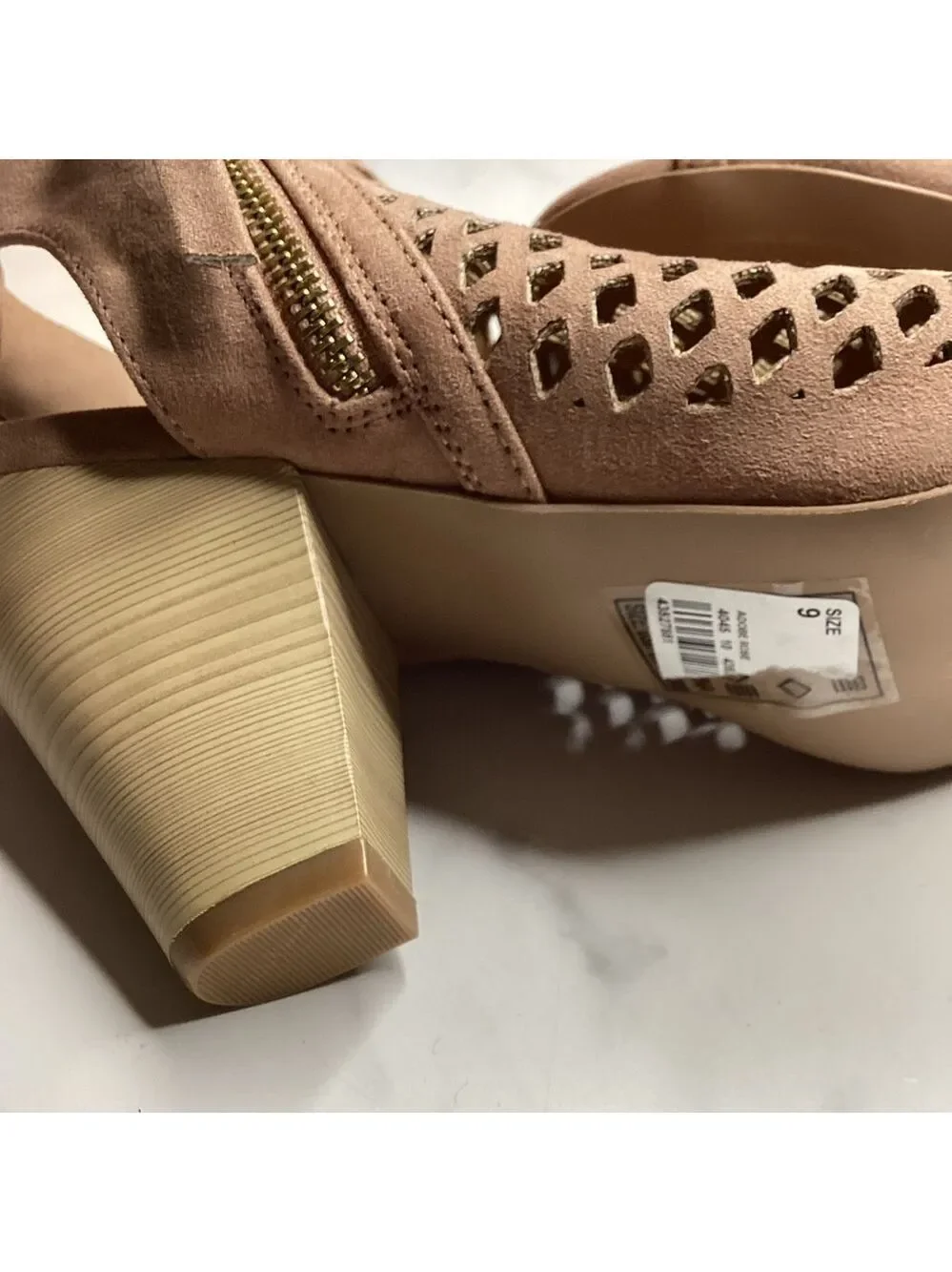 QUPID CHAMBER 24 SIZE 9‎ TAN HEELS SHOES PUPEEP TOE PERFORATED BOOTIE BOOTS